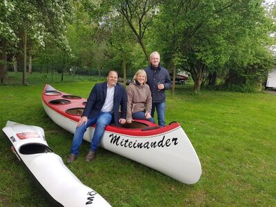 Patrick Fassott zusammen mit Christiane Stillger und Dr. Wolfgang Kühn